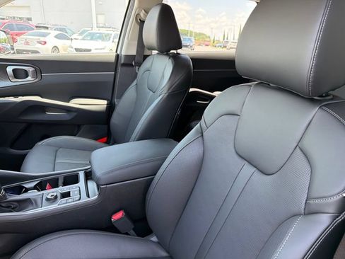 New 2026 Kia Sorento S FWD image 17