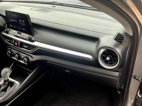 Used 2022 Kia Forte LXS image 25