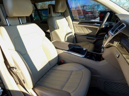 Used 2013 Mercedes-Benz GL 450 4MATIC image 49