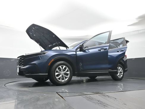 Used 2024 Honda CR-V LX image 43