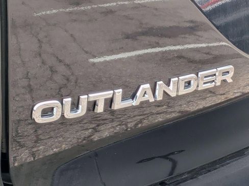 New 2026 Mitsubishi Outlander SE AWD/4WD image 10