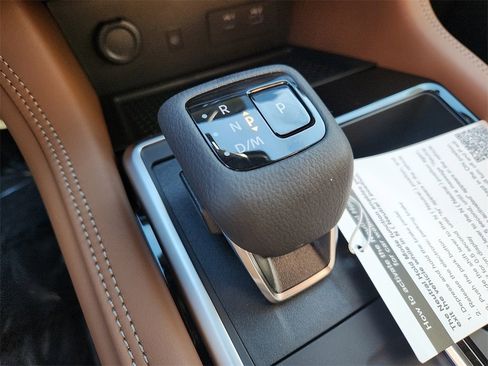 New 2025 Nissan Pathfinder Platinum w/ Cargo Package image 7