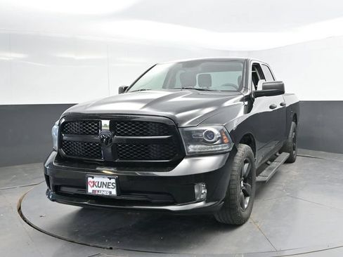 Used 2014 RAM 1500 Express w/ Black Ram 1500 Express Group RWD image 7