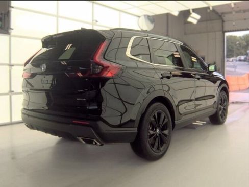 Used 2025 Honda CR-V Touring image 2