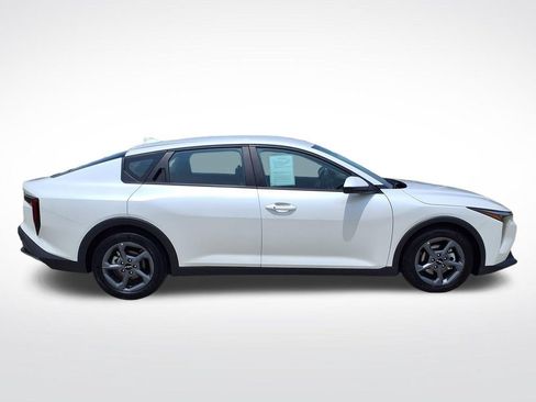 Used 2025 Kia K4 FWD image 10
