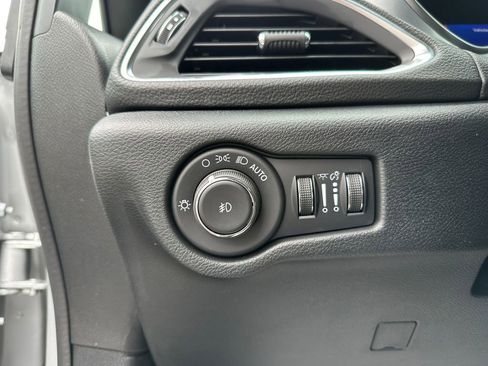 New 2026 Chrysler Pacifica Limited w/ S Appearance Package image 31