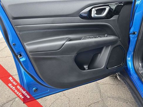 New 2026 Jeep Compass Latitude image 15