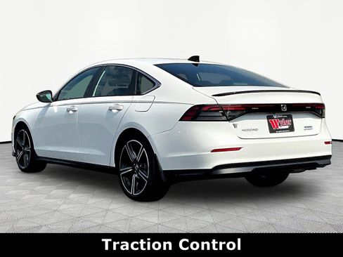 Used 2024 Honda Accord Sport image 4