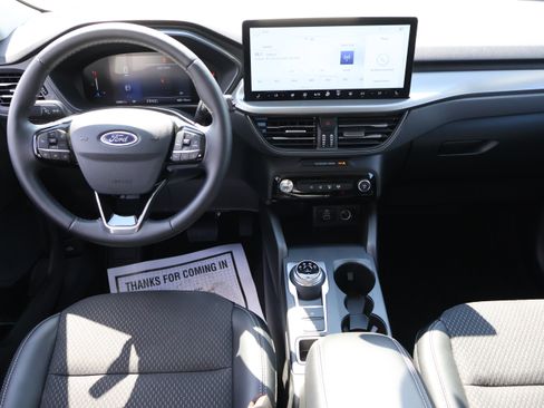 Used 2025 Ford Escape SE FWD image 20