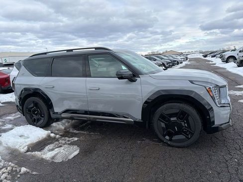 New 2026 Kia EV9 GT-Line image 2