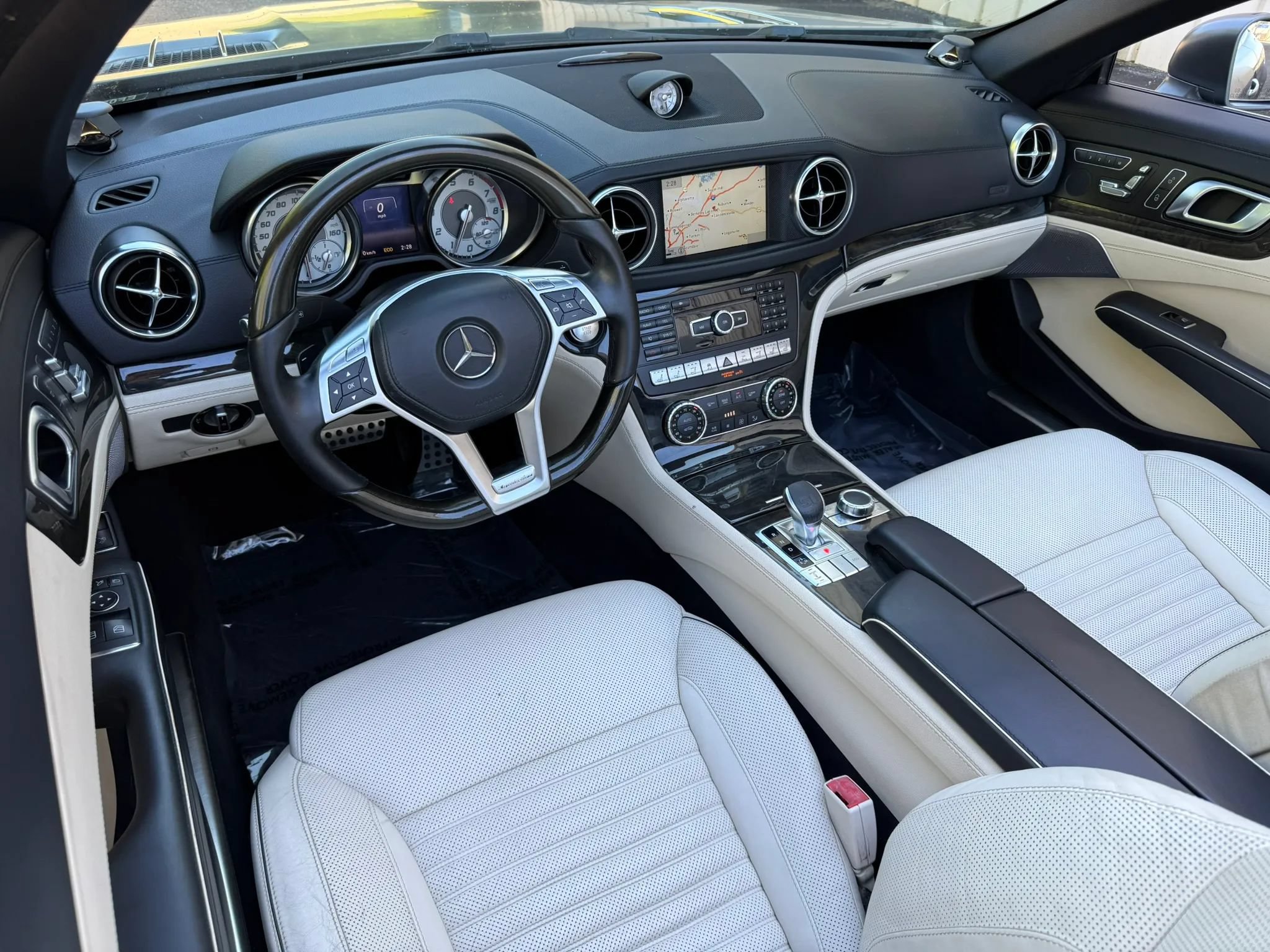 Used 2014 Mercedes-Benz SL 550 w/ Sport Wheel Package image 23