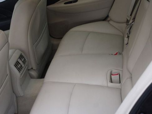 Used 2015 INFINITI Q50 Premium w/ Technology Package image 21