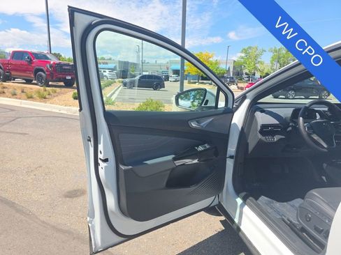 Certified 2023 Volkswagen ID.4 Pro S AWD/4WD image 9