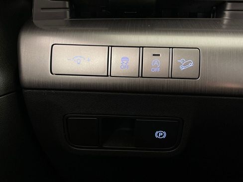 Certified 2024 Hyundai Kona SE FWD image 30