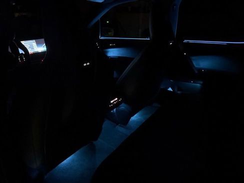 Used 2022 BMW iX xDrive50 w/ Premium Package image 51