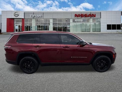 Used 2023 Jeep Grand Cherokee L Limited RWD image 8