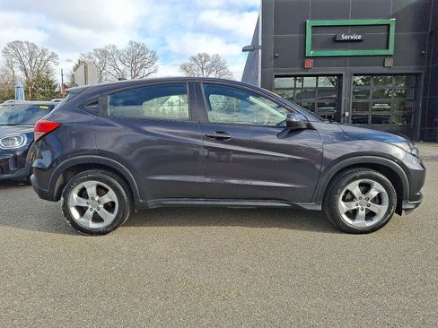 Used 2016 Honda HR-V LX image 7