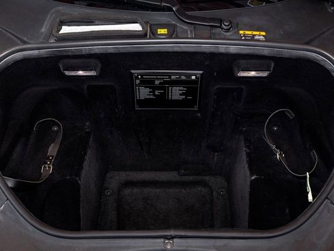 Used 2021 Ferrari F8 Spider RWD image 12
