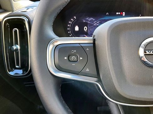 Certified 2026 Volvo XC40 B5 Plus w/ Protection Package Premier image 10