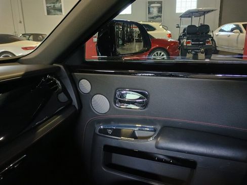 Used 2014 Rolls-Royce Ghost RWD image 28