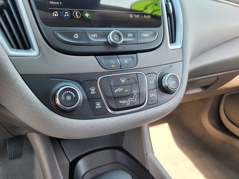 Used 2023 Chevrolet Malibu LS FWD image 19