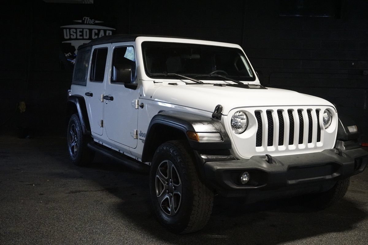 Used 2018 Jeep Wrangler Unlimited Sport AWD/4WD image 9