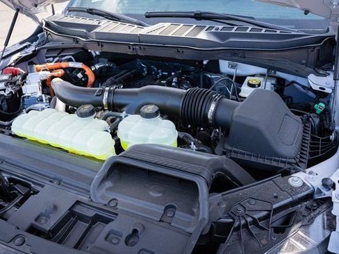 New 2025 Ford F150 Lariat w/ Equipment Group 501A Mid image 39