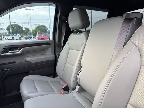 Used 2022 GMC Sierra 1500 SLT image 28