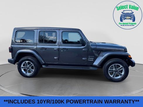 Used 2021 Jeep Wrangler Unlimited Sahara AWD/4WD image 5