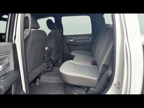 Used 2023 RAM 2500 Big Horn w/ Cold Weather Group image 9