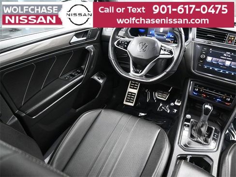 Used 2022 Volkswagen Tiguan SE R-Line image 10