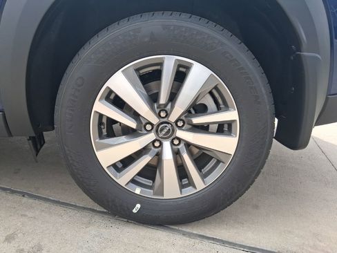 New 2026 Nissan Pathfinder SL AWD/4WD image 36