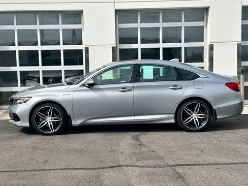 Used 2021 Honda Accord Touring image 3