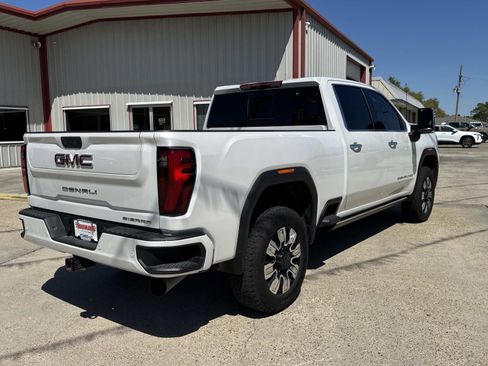 Used 2025 GMC Sierra 2500 Denali w/ Denali Reserve Package image 7