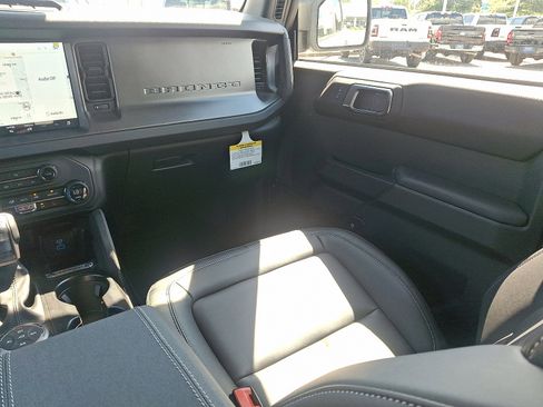 New 2025 Ford Bronco Badlands AWD/4WD image 18