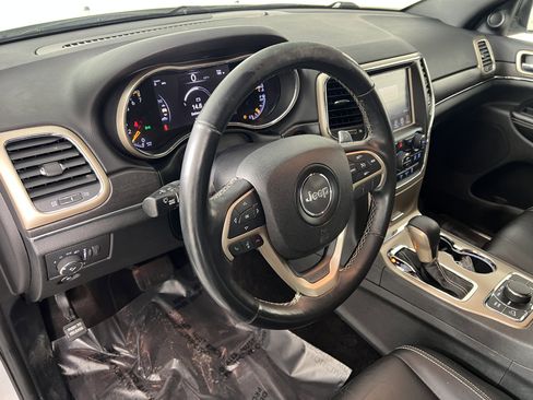 Used 2016 Jeep Grand Cherokee Limited image 18