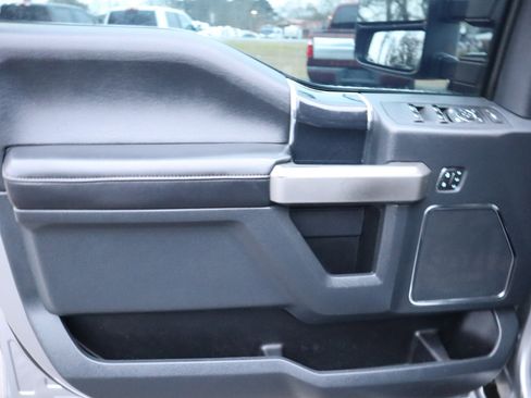 Used 2022 Ford F350 Platinum image 14