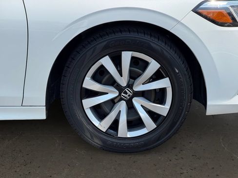 Used 2023 Honda Civic LX image 10