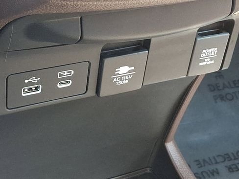 Certified 2025 Honda Odyssey Touring image 27