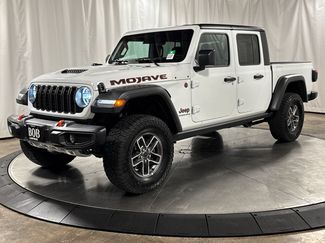 Used 2026 Jeep Gladiator Mojave AWD/4WD video 1
