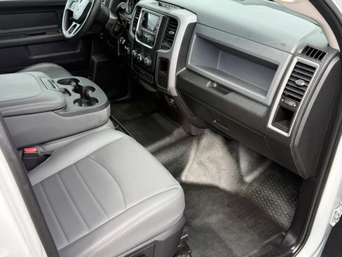 Used 2015 RAM 3500 Tradesman image 15