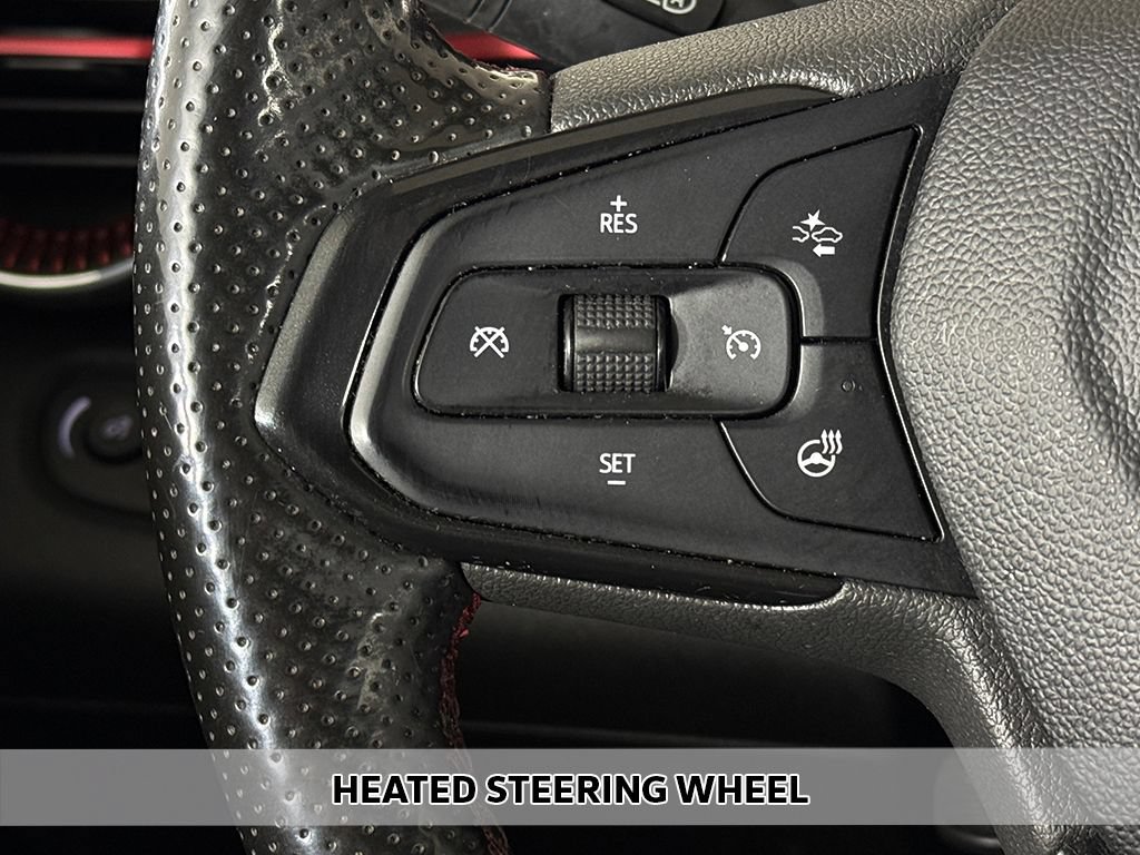 Used 2024 Chevrolet Trax RS FWD image 3