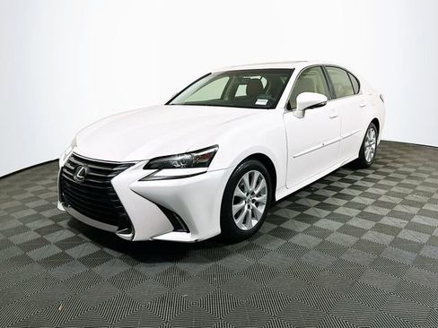 Used 2016 Lexus GS 200t image 4