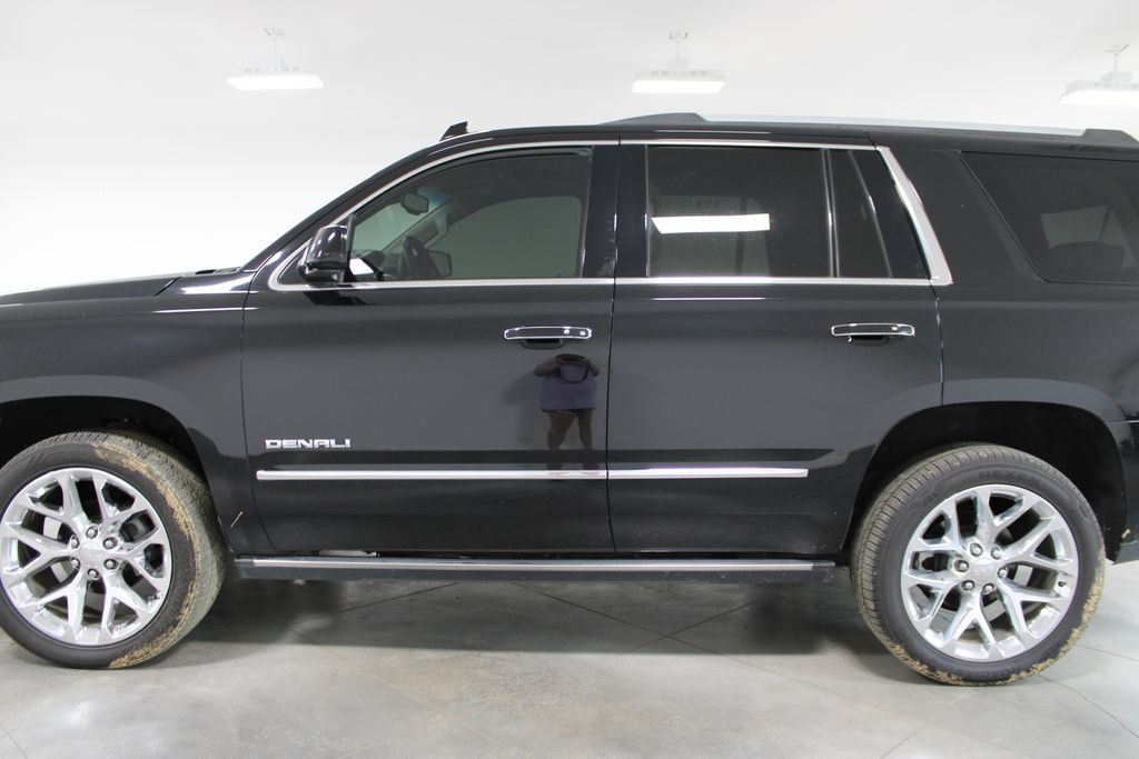Used 2017 GMC Yukon Denali w/ Open Road Package AWD/4WD image 6