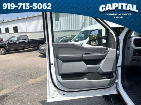 New 2025 Ford F450 XLT w/ XLT Value Package image 21