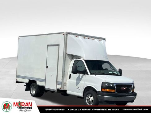 Used 2023 GMC Savana 4500 w/ Power Convenience Package RWD image 7