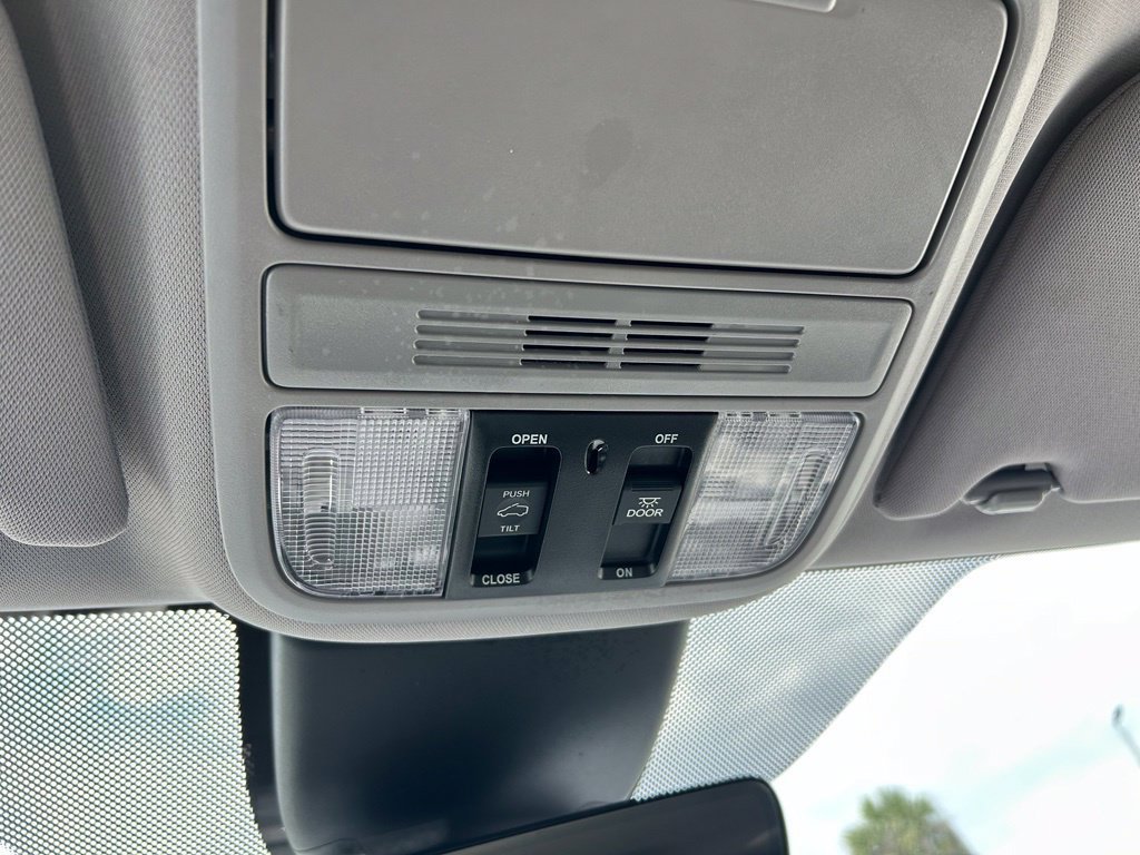 Used 2024 Honda Odyssey EX-L image 38