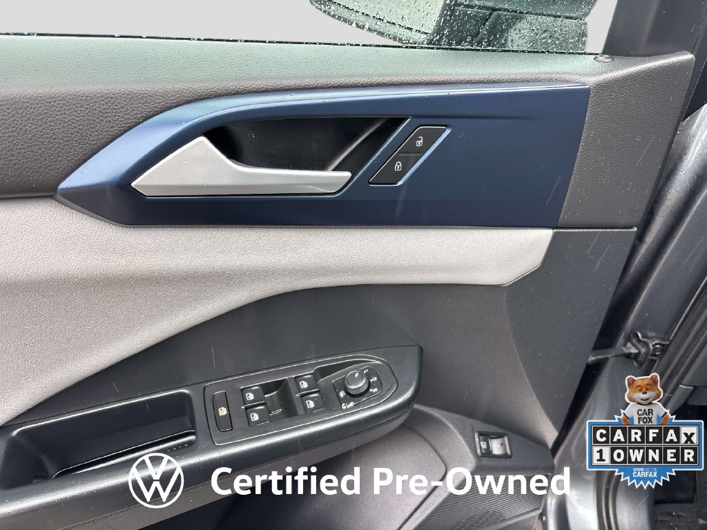 Used 2022 Volkswagen Taos SE FWD image 17