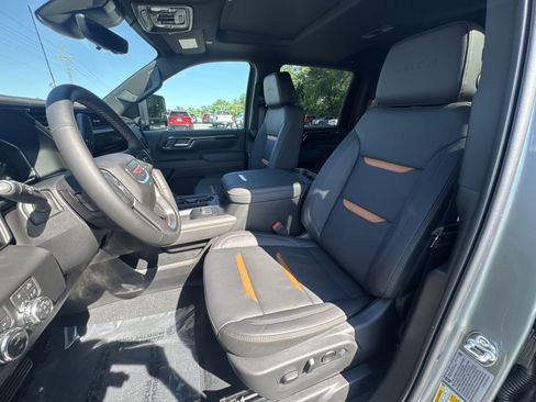 New 2026 GMC Sierra 2500 AT4 w/ AT4 Premium Plus Package AWD/4WD image 13