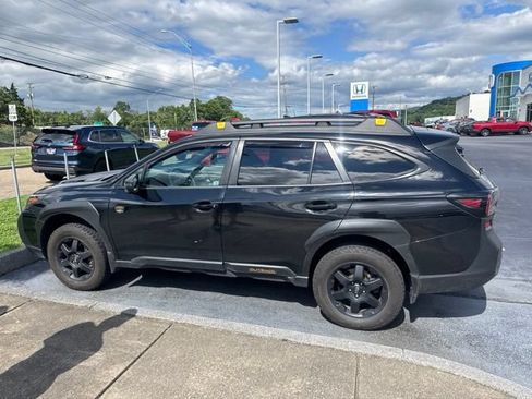 Used 2023 Subaru Outback Wilderness AWD/4WD image 2